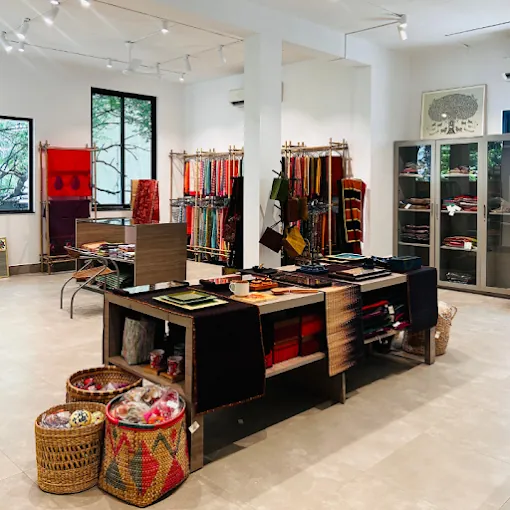 Image of: Kamala Crafts Shop In Royapettah