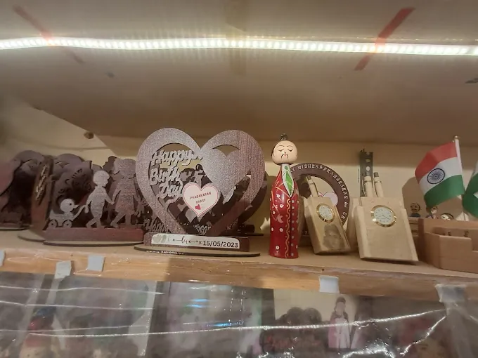 Image of: Maathiyosi Handicrafts Gift Shop In Chennai 7