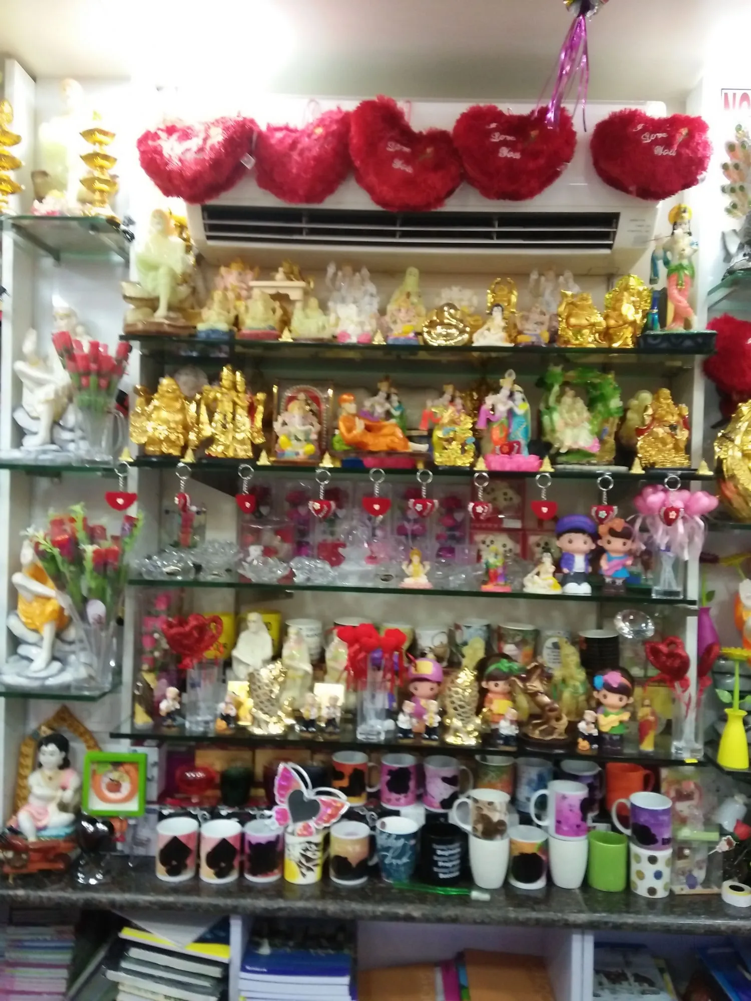 Image of: Mofas Gift Shop In Arumbakkam