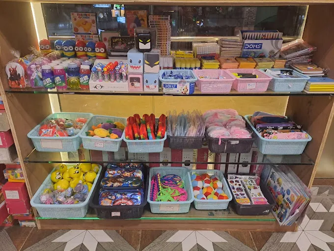 Image of: Royal Collection In Vandalur