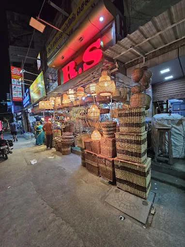 Image of: Rs Shopping Centre In Adyar
