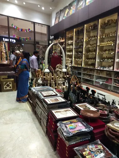 Image of: Sculpture In Velachery 3