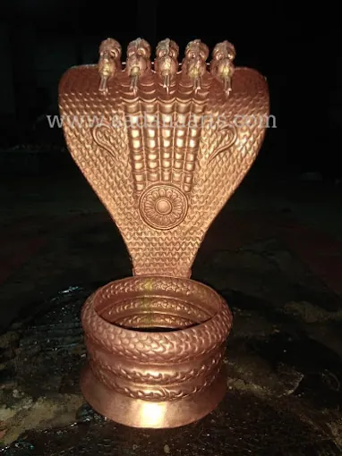 Image of: Srirangam Bronze Gallery In Nanganallur