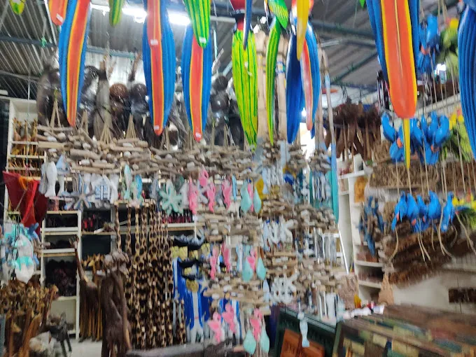 Image of: Wood Hub Gift And Art In Thiruvanmiyur 2