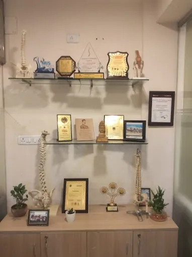 Image of: Dr Karunakaran S Spine Centreformerly In Chennai