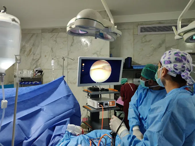 Image of: Dr Vivek An In Adyar 2