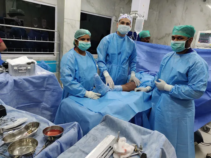 Image of: Dr Vivek An In Adyar 3