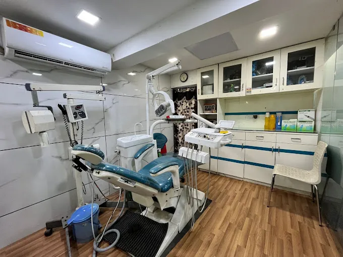 Image of: 𝗗𝗿 𝗡𝗶𝗿𝗮𝗷 𝗚𝗮𝗻𝗱𝗵𝗶 Keep Well In Vepery 3