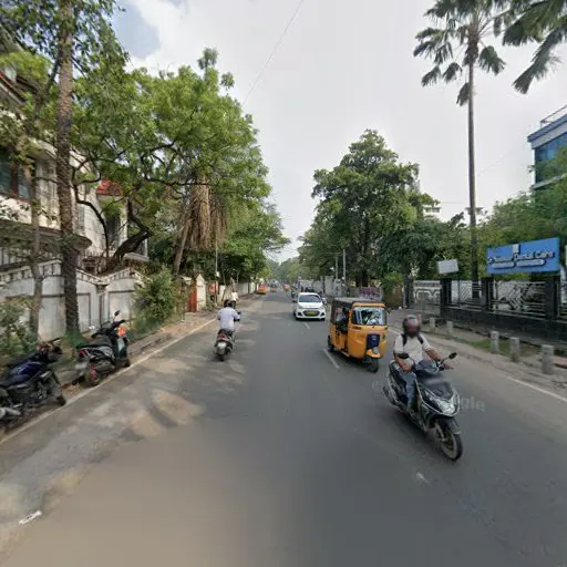 Image of: Kamaraj Multi Speciality Hospital In Vadapalani