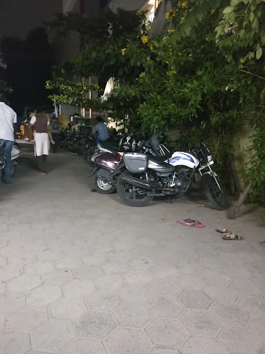 Image of: Kandaswamy Clinic In Alandur 2