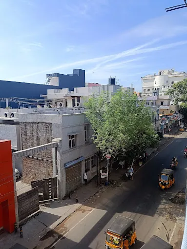 Image of: Madani Jaundice Hospital In Triplicane