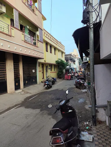 Image of: Skselvam Hospital In Chintadripet