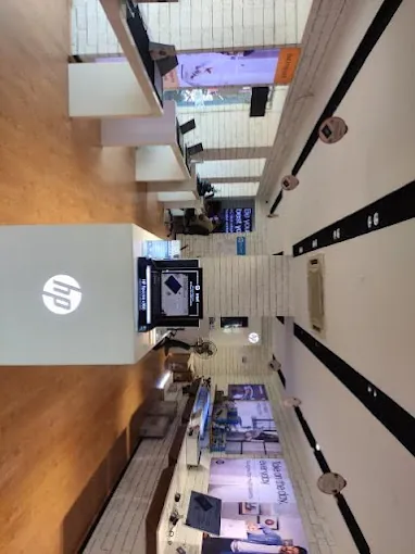 Image of: Hp World in Adyar 3