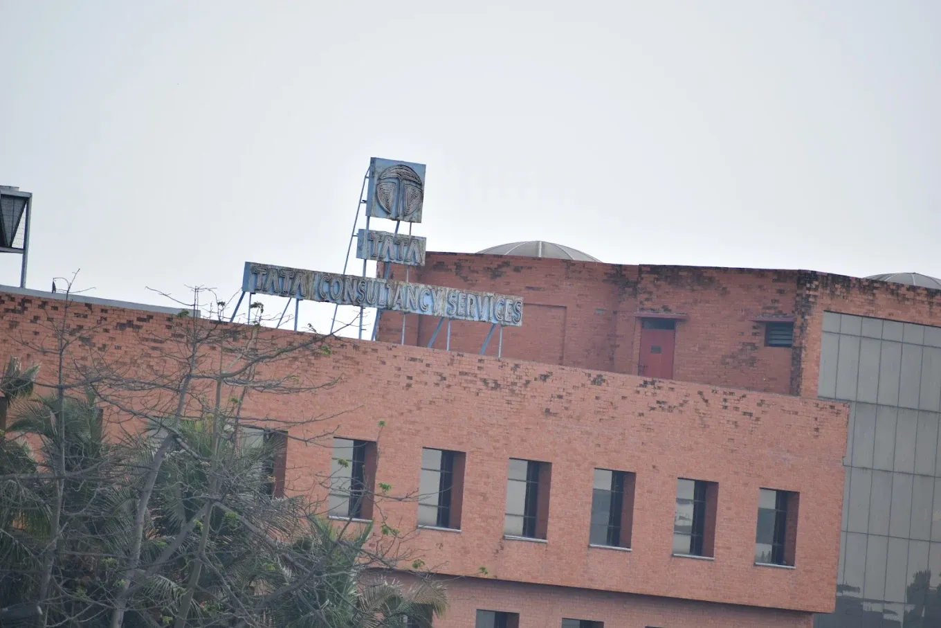 Image of: Tata Consultancy Services in Velachery