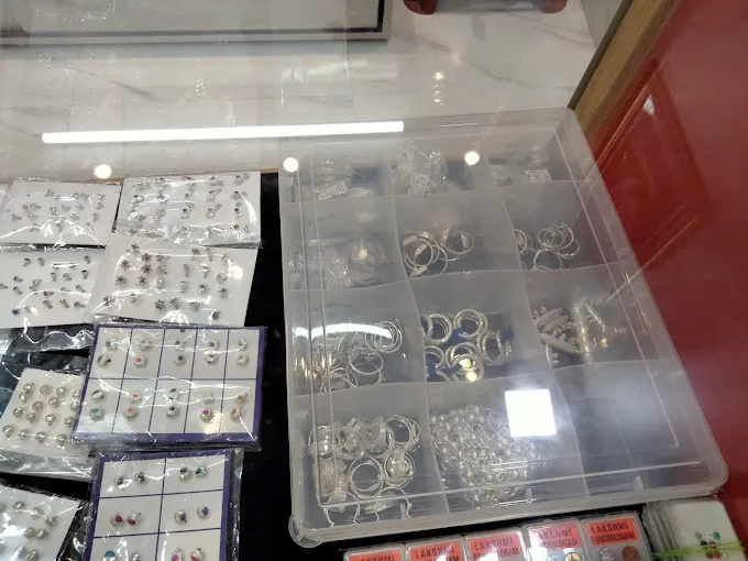 Image of: Asv Jewellery Works And Pawn Broker in Kottivakkam