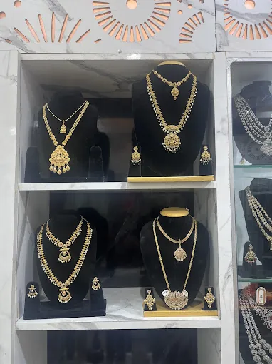 Image of: Hiranmayi Jewellery in Chennai