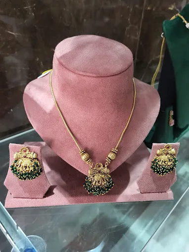 Image of: Krisa Jewellery Boutique in Chennai 2