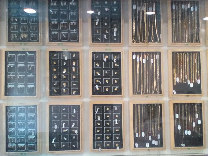 Image of: Roopesh Jewellers in Mambalam 2