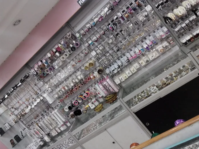 Image of: Smiss in Chennai 3