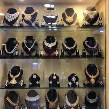 Black Pearl Jewels in Velachery
