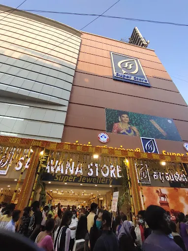 Image of: Saravana Stores Gold Palace And Textiles in Mambalam
