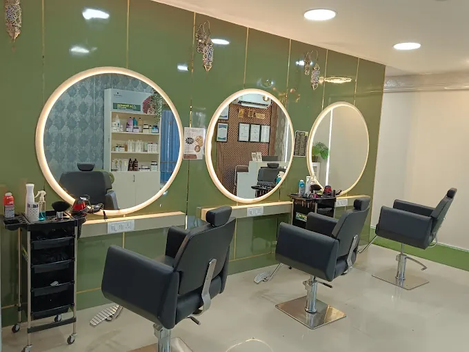 Image of: La Venustas Unisex Salon in Chennai 3