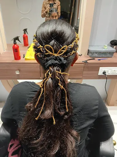 Image of: Studieo7 Signature Lounge Luxury Unisex Salon in Chennai