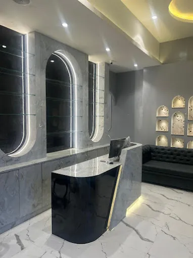 Studieo7 Signature Lounge Luxury Unisex Salon in Chennai