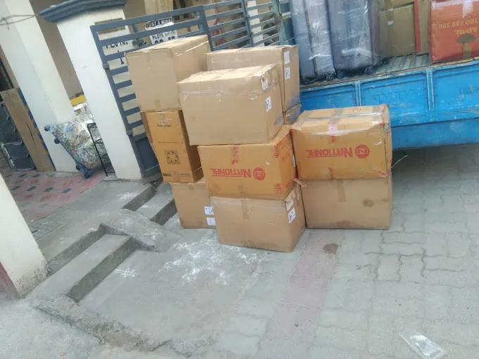 Image of: Online Logistics Packers in Madhavaram
