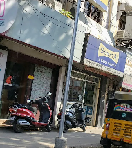 Image of: Kings Watch House in Luz