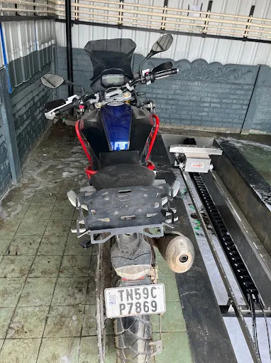 Image of: Auto Bright Car Wash And Detailing in Iyer Bungalow 4