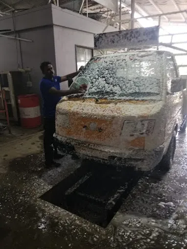 Image of: Om Sakthi Car Water Service in Kk Nagar 7