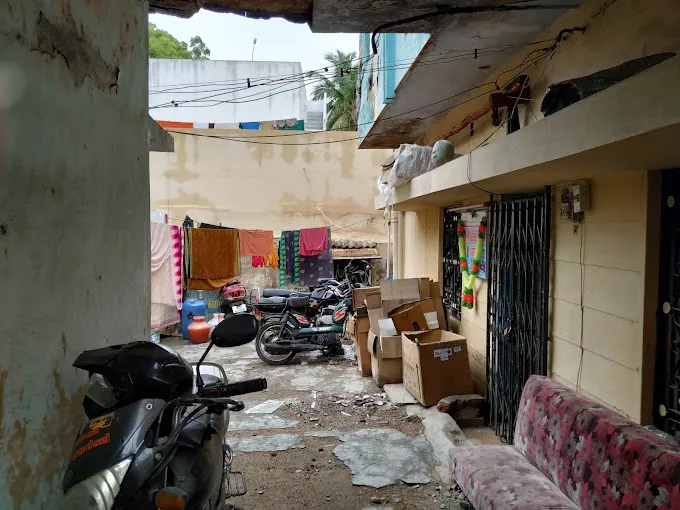 Image of: P Mani Two And Three Wheeler Fitting Works in Tallakulam
