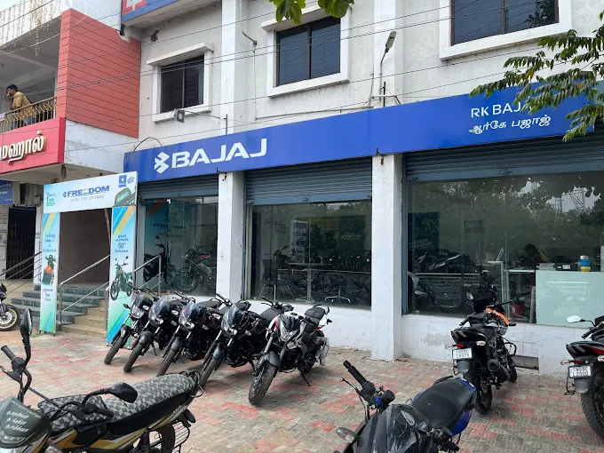 Image of: R K Bajaj in Koodal Nagar