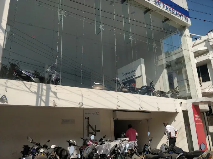 Image of: Sri Pandian Motors Llp in Kalavasal 3