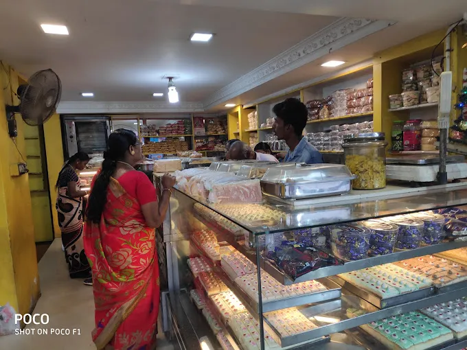 Image of: A R M The Bakers Table in Koodal Nagar