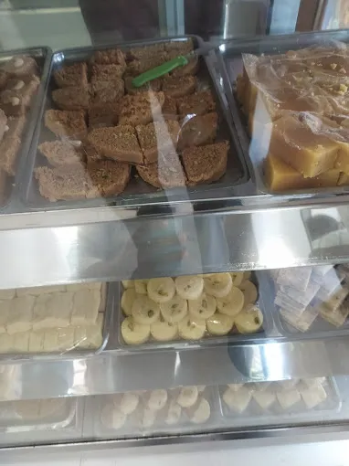 Image of: Arasan Sweets And Tea Shop in Madurai 4
