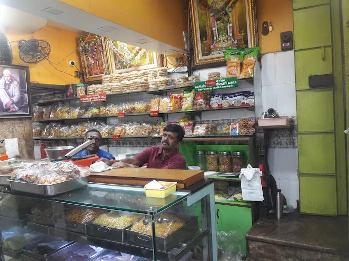 Image of: Bhagavan Sweets in Madurai 3