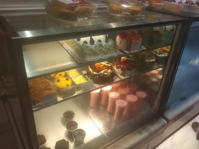 Image of: Blaack Forest Bakery in Madurai 4