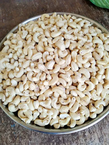 Image of: Gandhis Thilaga Bakery And Sweets in Arappalayam