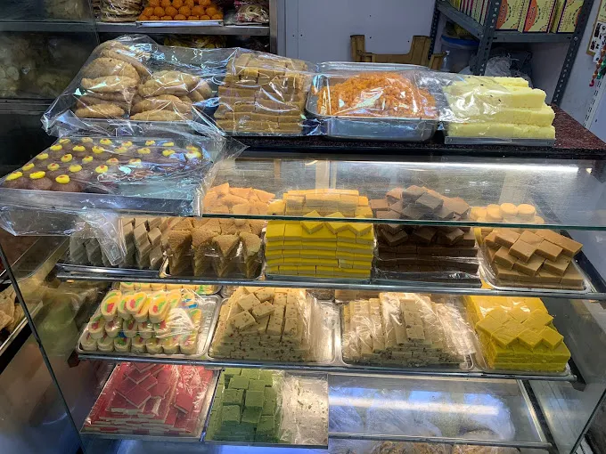 Image of: Ganesha M P M Bhagavathi Sweets in South Gate