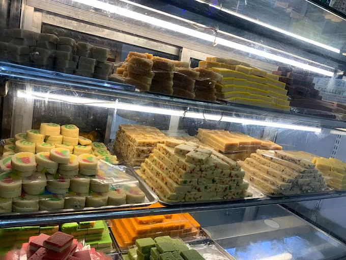 Image of: Ganesha M P M Bhagavathi Sweets in South Gate 7