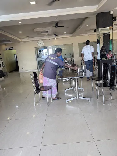 Image of: Hotel Balan Bakery in Madurai 2