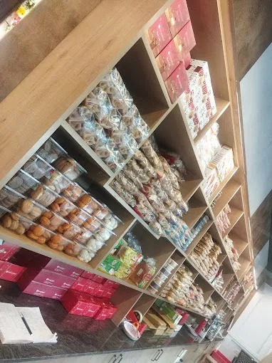 Image of: Jayaram Bakery in Iyer Bungalow