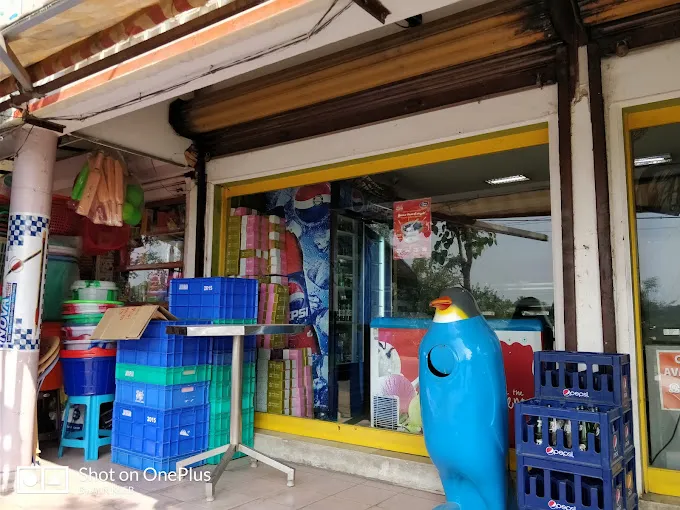 Image of: Jayaram Bakery in Iyer Bungalow