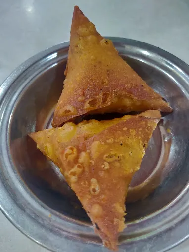 Image of: Kajalakshmi Iyengar Bakery in Ponmeni 5