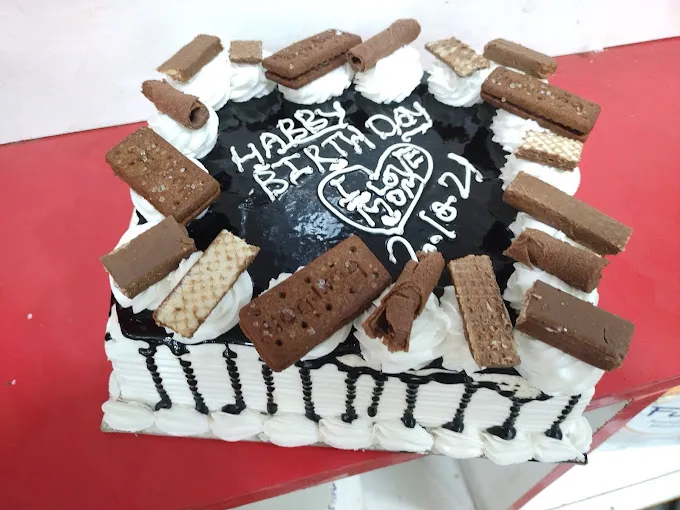 Image of: M R M Timepass Bakery in Madurai 4