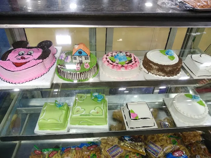 Image of: M R M Timepass Bakery in Madurai 5