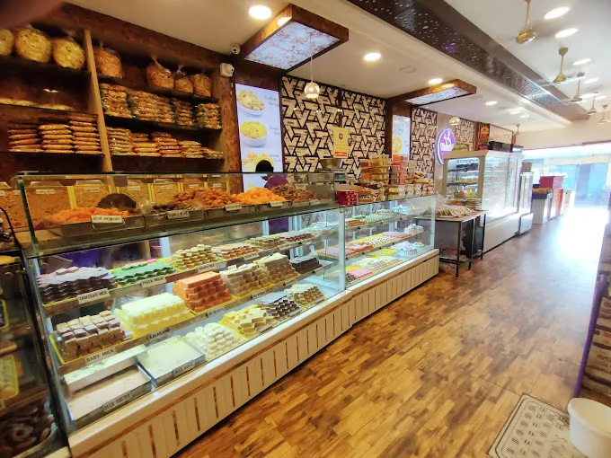 Image of: Malathi Sweet And Snacks in Madurai 2
