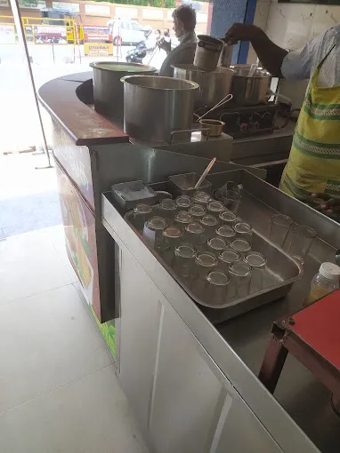 Image of: Naveen Bakery in Shenoy Nagar